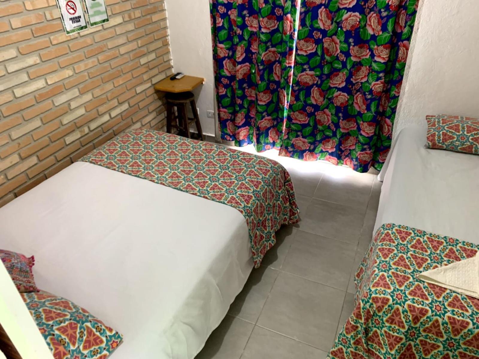Hostel Vento Leste บอมบินญัส ภายนอก รูปภาพ