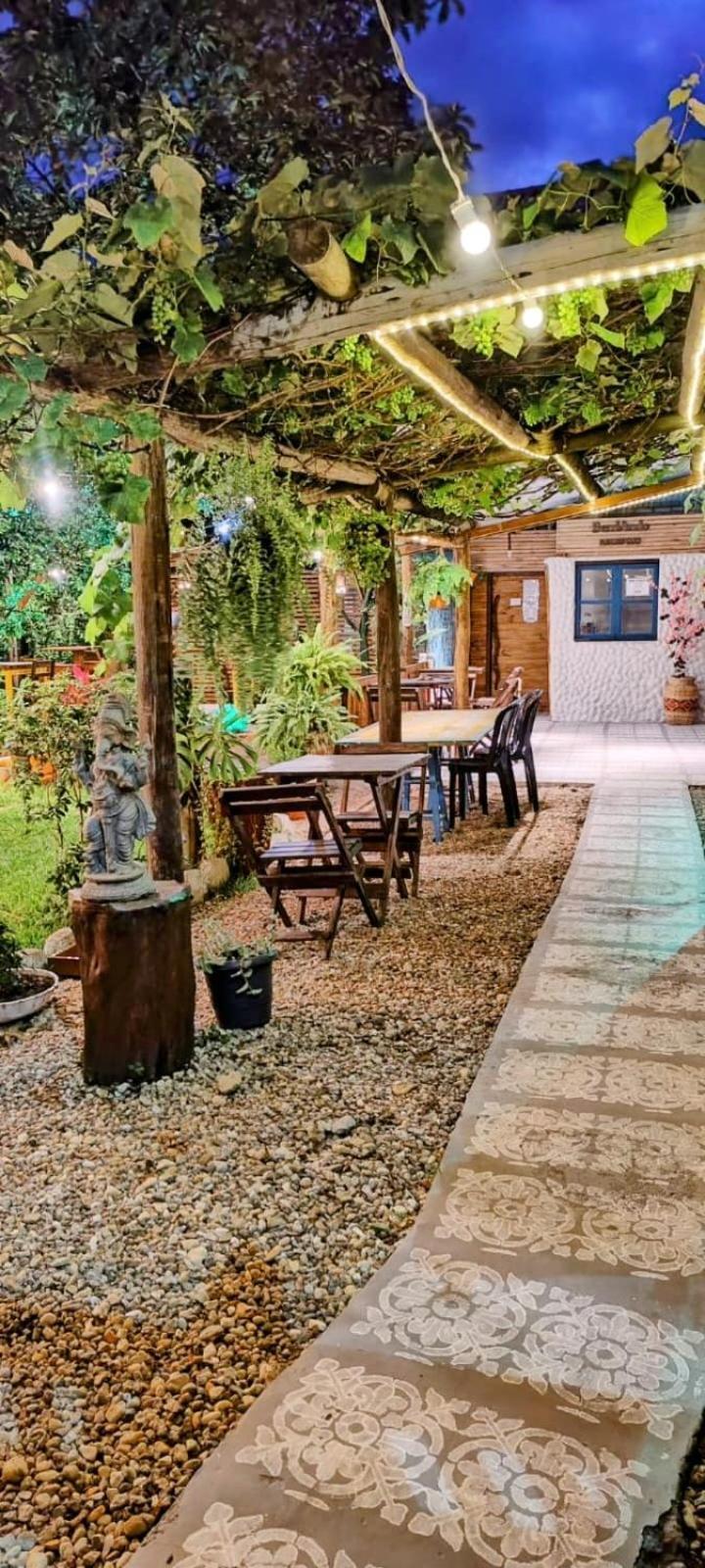 Hostel Vento Leste บอมบินญัส ภายนอก รูปภาพ