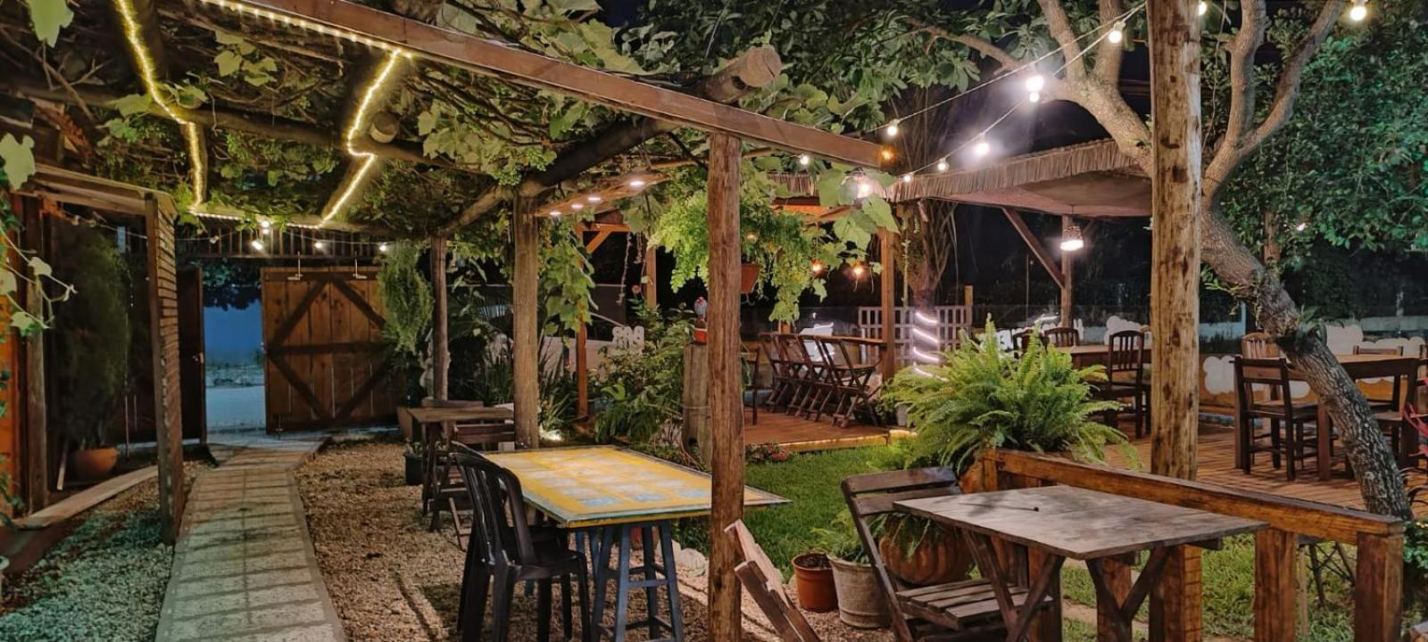 Hostel Vento Leste บอมบินญัส ภายนอก รูปภาพ